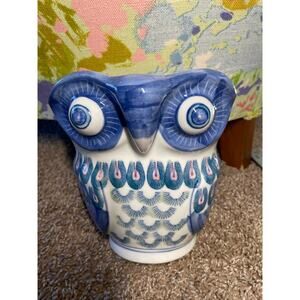 ceramic blue owl wall pocket